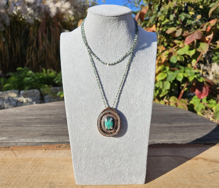 zawieszka-naszyjnik-antyczny-szmaragd-kwarc-dymny-drewno-zebrano-srebro-925-rekodzielo-drewniana-bizuteria-handmade-8.jpg
