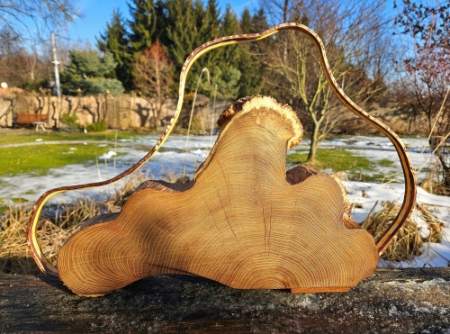 lampa-slonce-zza-chmur-drewno-dab-miedz-rekodzielo-drewniana-lampa-handmade.jpg