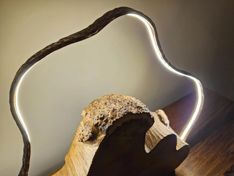 lampa-slonce-zza-chmur-drewno-dab-miedz-rekodzielo-drewniana-lampa-handmade-3.jpg
