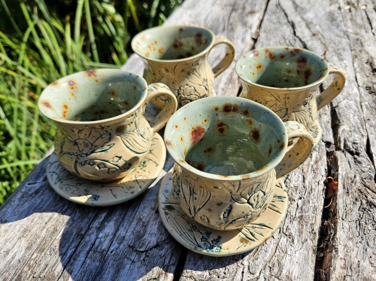 filizanka-ceramiczna-bajkowy-ogrod-rekodzielo-bez-niebieski-4.jpg