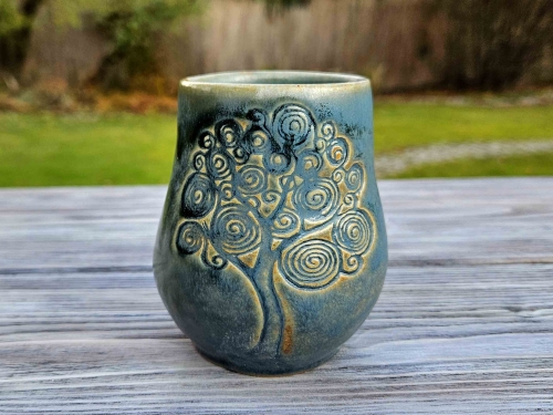 matero-ceramiczne-yerba-mate-kosmiczne-drzewo-rekodzielo-niebieski.jpg