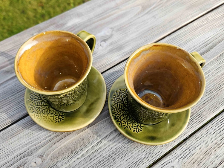 filizanka-ceramiczna-magiczne-drzewko-rekodzielo-zielen-2.jpg